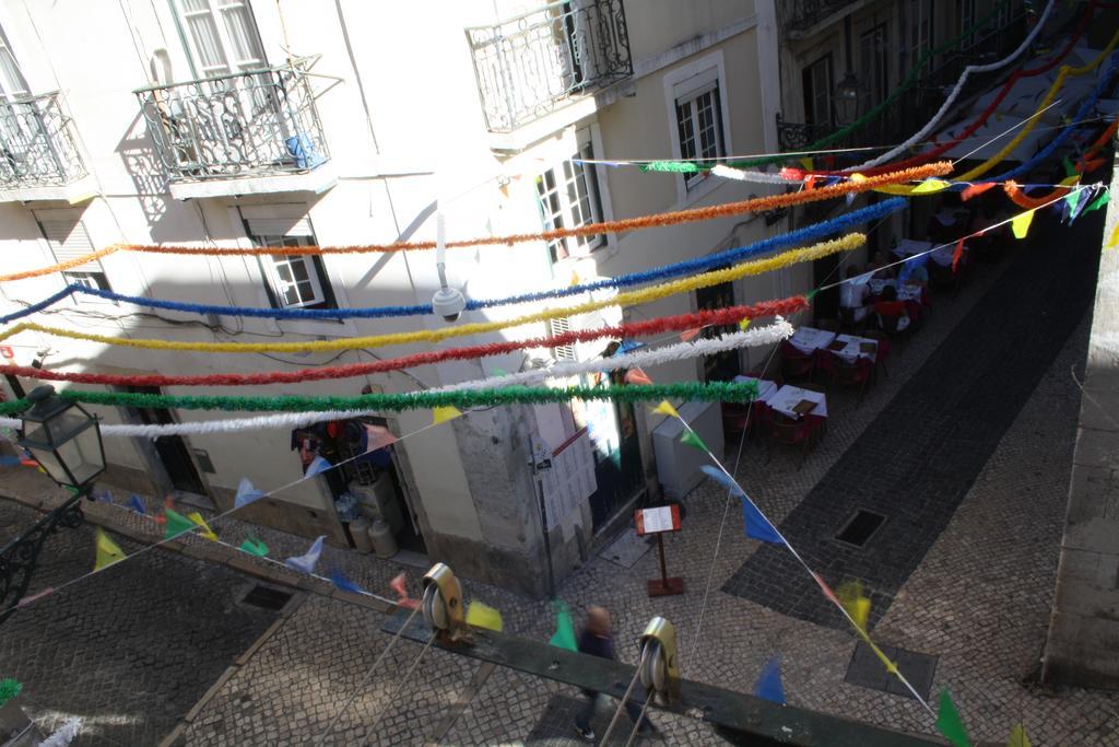 Bairro Alto In A Polaroid - Party In Lisbon Lägenhet Exteriör bild